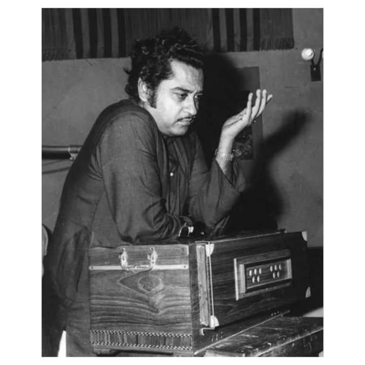 BasushreeM's tweet photo. #Birthday 
#KishoreKumar 
#Legend
#Song https://t.co/oDz12wVIWM