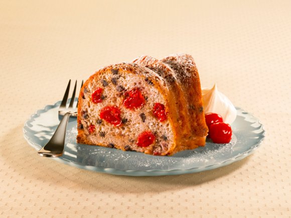 luckyleaf's tweet image. Celebrate National Chocolate Chip Cookie Day with a... Cake?! Our Cherry Vanilla Chocolate Chip Cake combines the chocolately richness everyone's favorite cookie with the mouthwatering zing of Lucky Leaf Premium Cherry Fruit Filling.
luckyleaf.com/recipe/cherry-…
