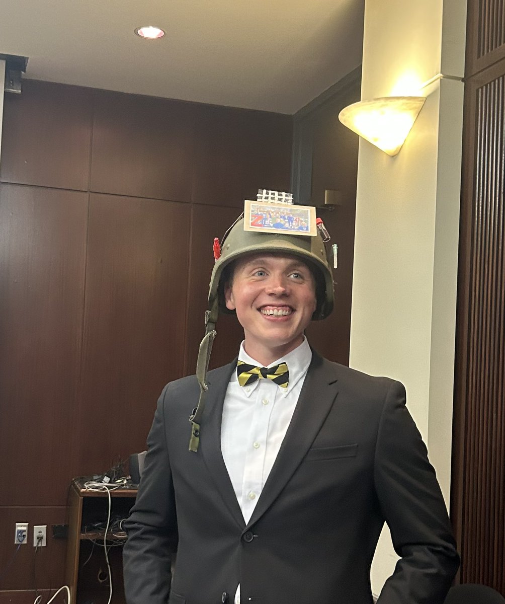 GuResearch's tweet photo. Congratulations to @Nathaniel_Prine on successfully defending his PhD thesis! Wishing you a good luck for your future endeavors! https://t.co/pkR3hm9tkh