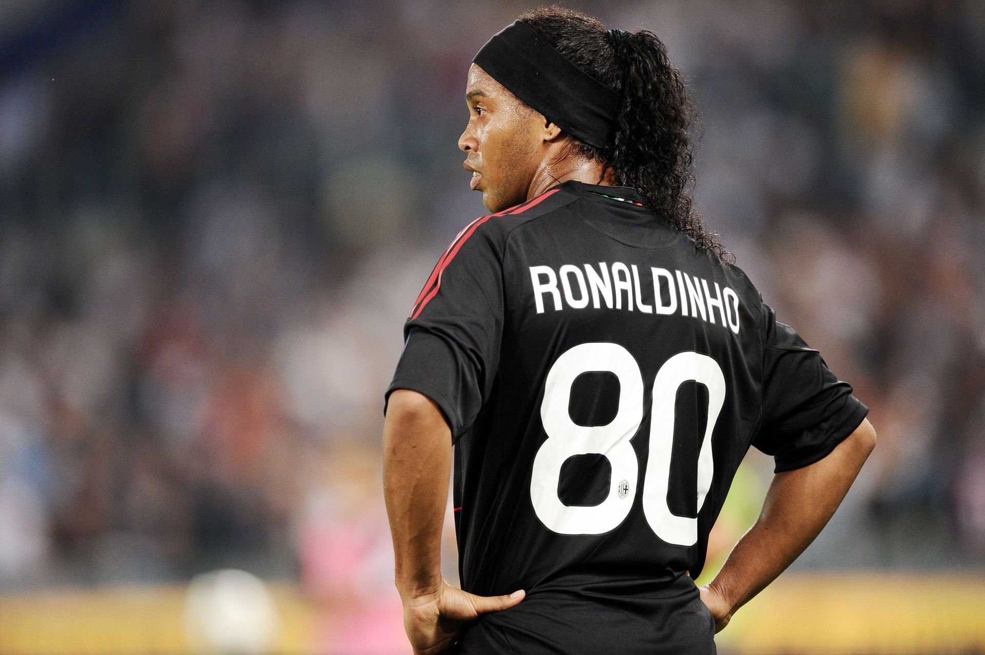  RONALDINHO 80 Mサイズ Milan Posts on X: 