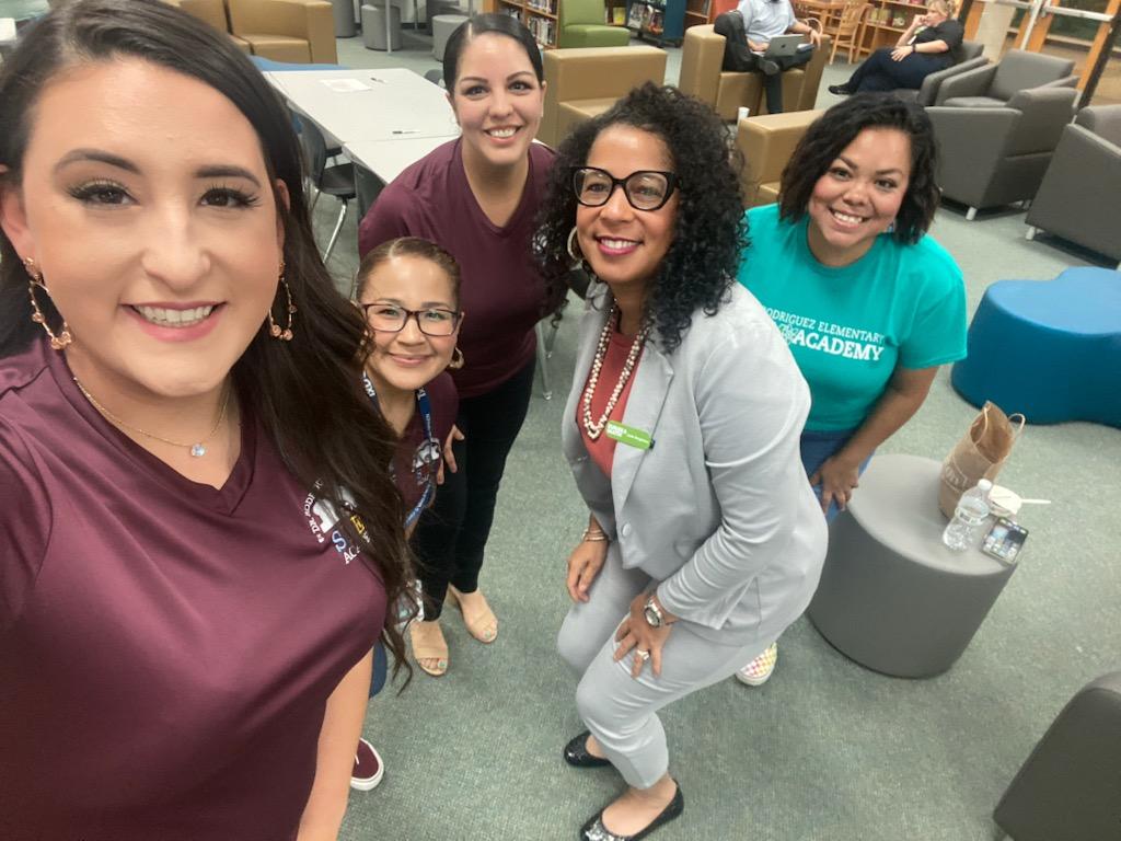 ⚙Angelina Salazar, M.Ed.👩‍💻 tweet media