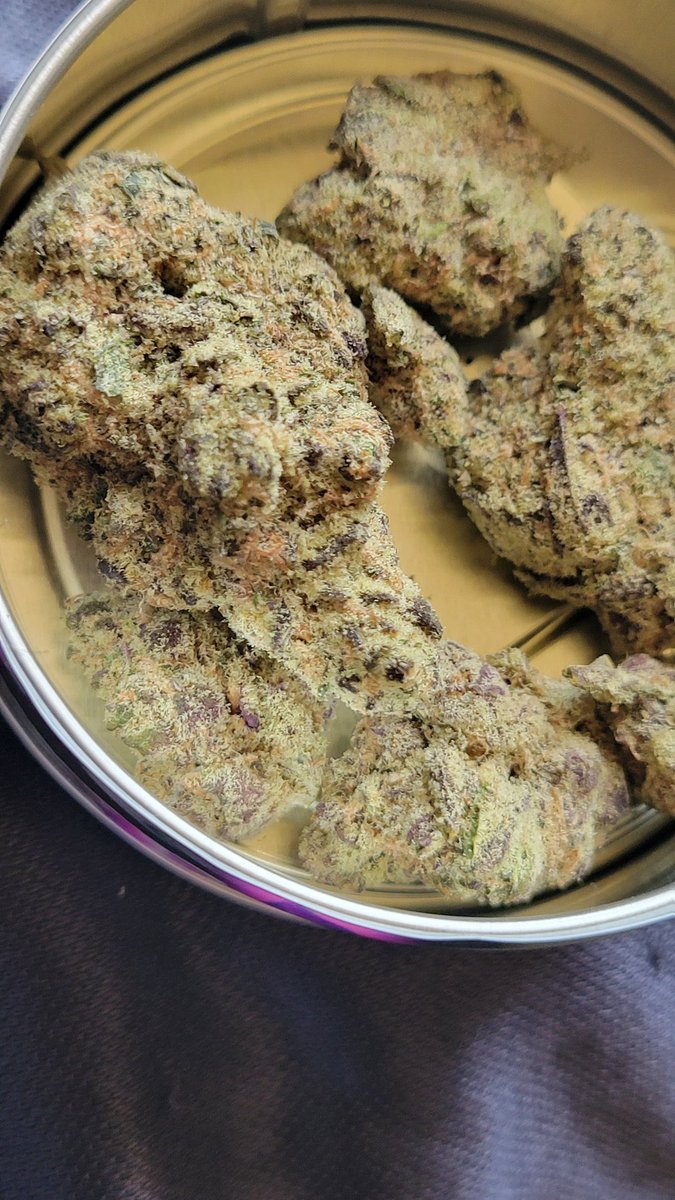 #PurpleCreamsicle 🟣🍦☁️

<a href="/9cloudsuptexas/">9CloudsUp</a> #staycloudy

😈