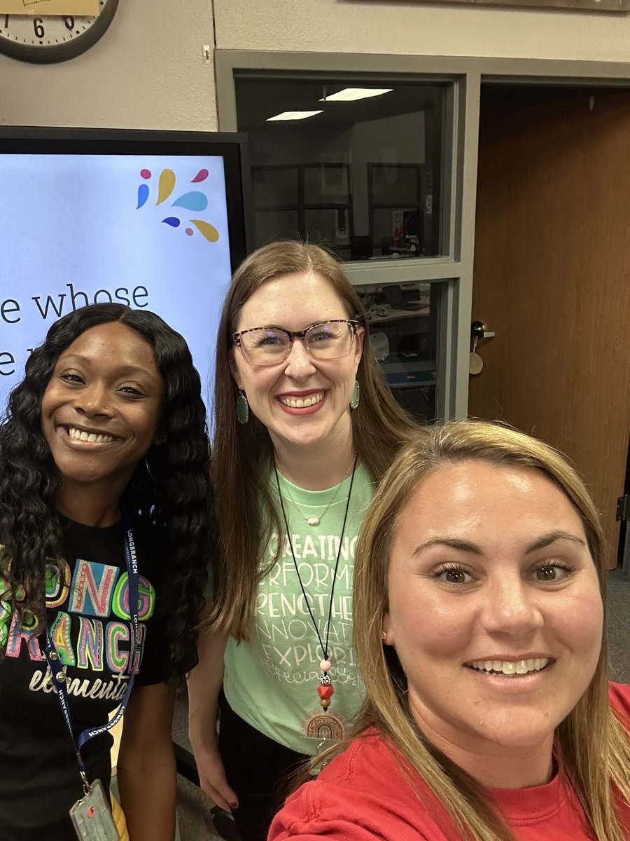MrsKaseyHead's tweet photo. Getting to know all our LBE staff! @Longbranch_Elem #misdproud #branchingout #leadlovelearn https://t.co/AbjXFXOUZn