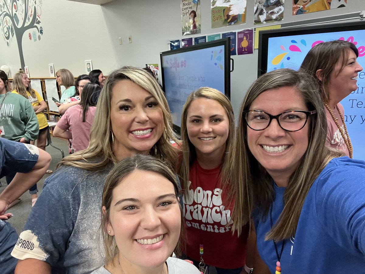 MrsKaseyHead's tweet photo. Getting to know all our LBE staff! @Longbranch_Elem #misdproud #branchingout #leadlovelearn https://t.co/AbjXFXOUZn