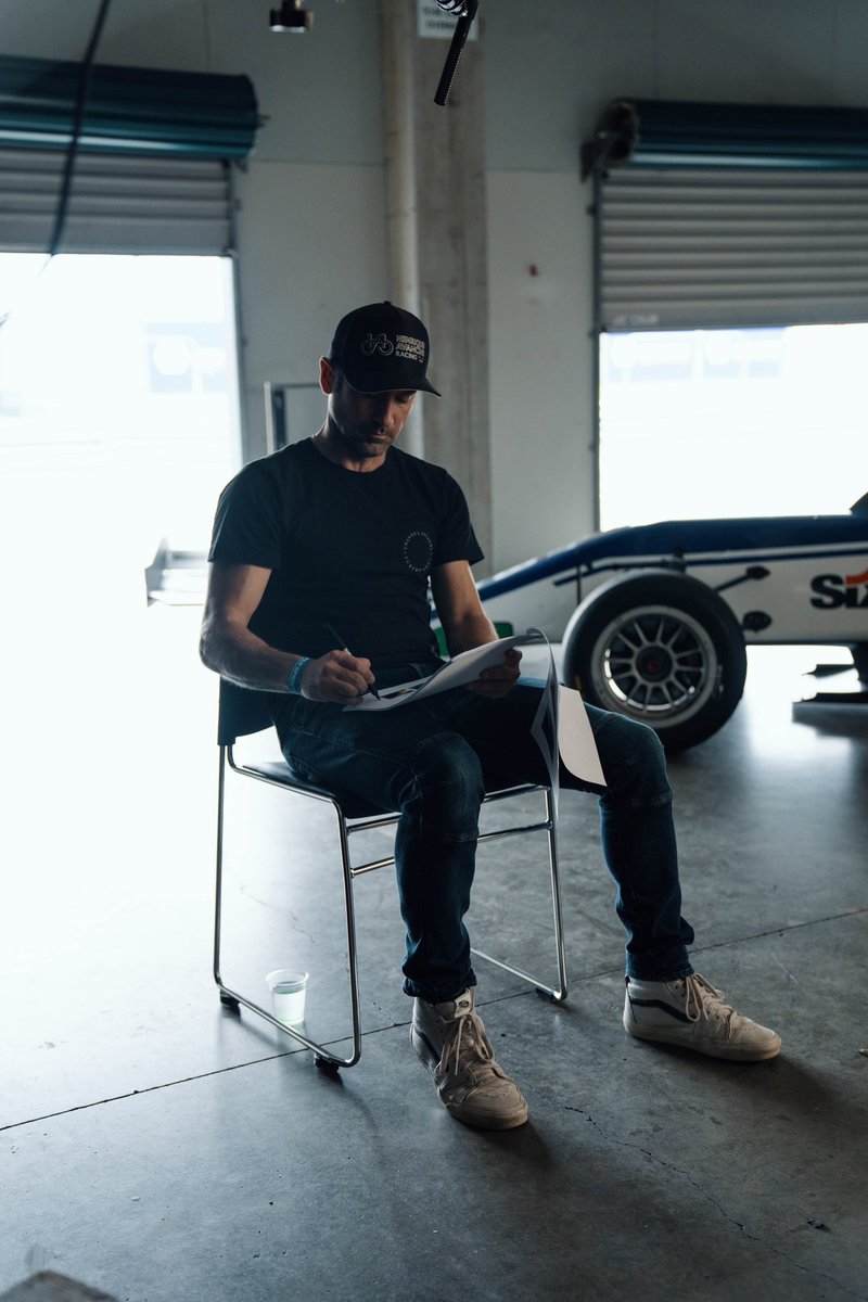 "𝑩𝒆𝒉𝒊𝒏𝒅 𝒆𝒗𝒆𝒓𝒚 𝒃𝒓𝒊𝒍𝒍𝒊𝒂𝒏𝒕 𝒑𝒆𝒓𝒇𝒐𝒓𝒎𝒂𝒏𝒄𝒆 𝒕𝒉𝒆𝒓𝒆 𝒘𝒆𝒓𝒆 𝒄𝒐𝒖𝒏𝒕𝒍𝒆𝒔𝒔 𝒉𝒐𝒖𝒓𝒔 𝒐𝒇 𝒑𝒓𝒂𝒄𝒕𝒊𝒄𝒆 𝒂𝒏𝒅 𝒑𝒓𝒆𝒑𝒂𝒓𝒂𝒕𝒊𝒐𝒏." - 𝑼𝒏𝒌𝒏𝒐𝒘𝒏

All of the projects we take on requires speedy and efficient prep and coordination between