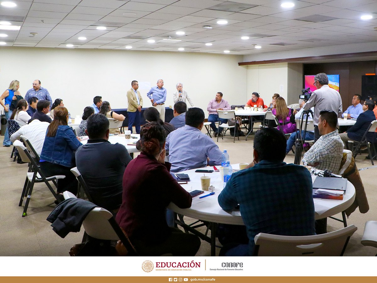 CONAFE_mx's tweet photo. Clausuramos los trabajos de la Reunión Nacional de Jefes de Apoyo Operativo de las Coordinaciones Territoriales del #Conafe, en donde se acordaron estrategias para que niñas y niños accedan a la educación y para aliviar la carga administrativa de las figuras educativas.
@SEP_mx https://t.co/lid3UUjUuC
