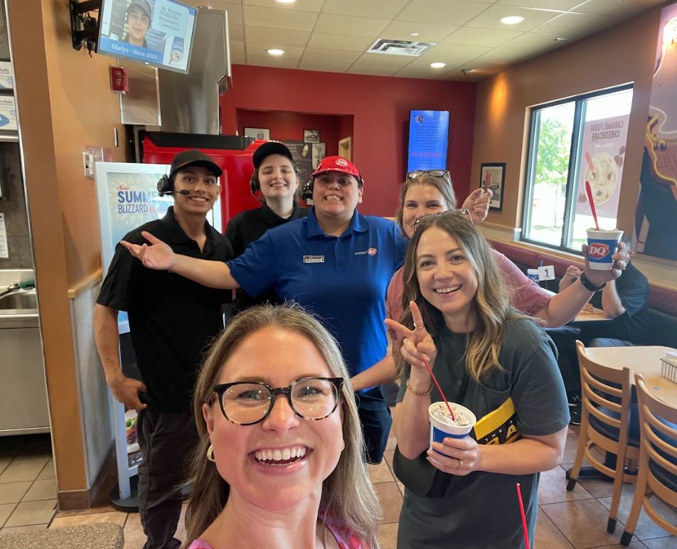 SWESPrincipal's tweet photo. Spicewood's Amazing Race! Thank you to Dairy Queen for being part of our fun today! @SpicewoodPYP @DairyQueen @RoundRockISD https://t.co/1C6rp9p4no