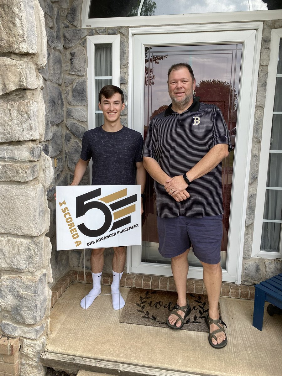 Bville_Schools's tweet photo. It may be 100 degrees today, but that wasn’t enough to stop our high schools from celebrating some students bringing the real heat! If you see one of these I scored a 5 on an AP exam signs, you can bet there’s a hard working student in that home! #whereexcellencelives https://t.co/EznBbeOtfm