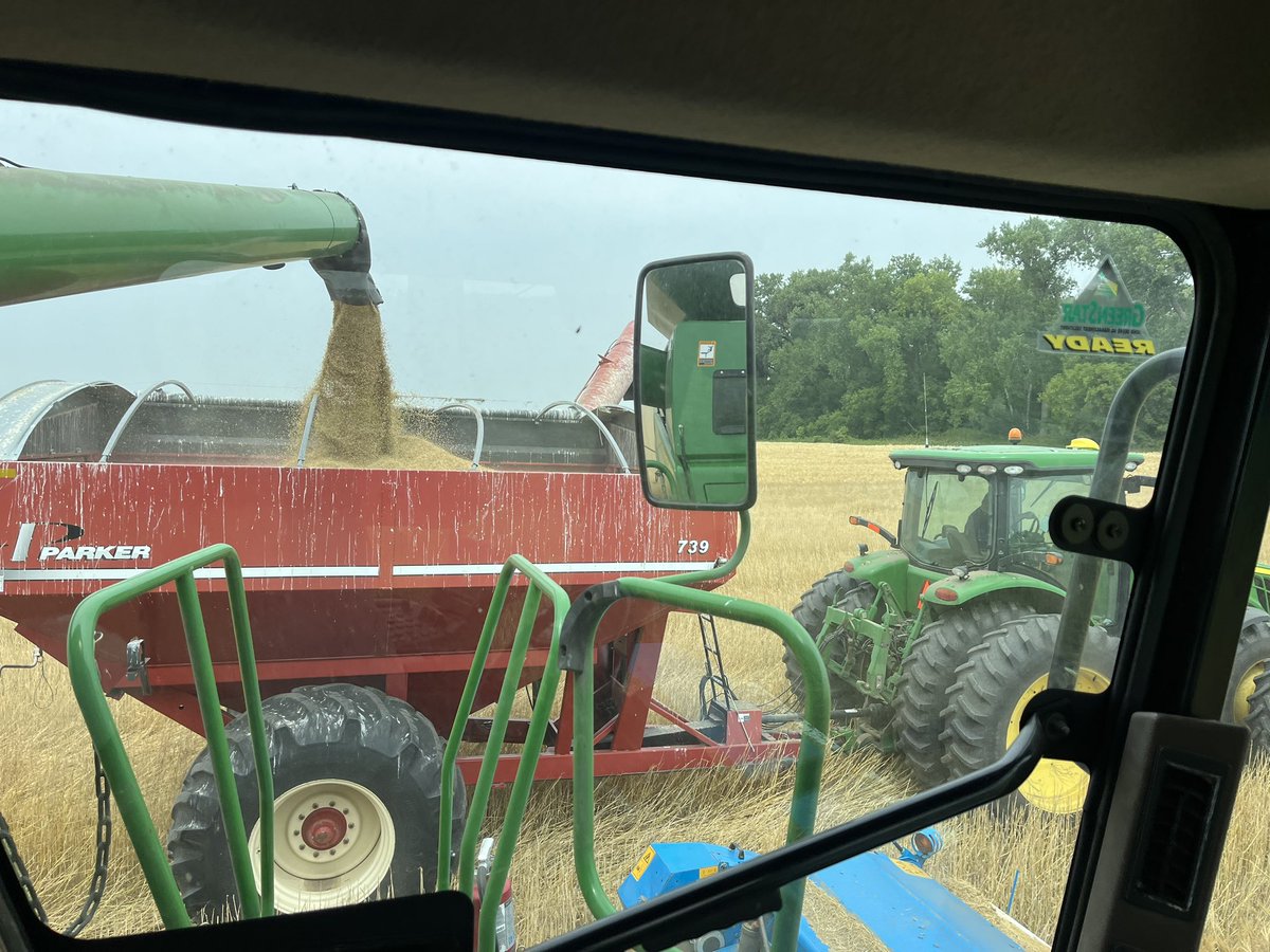 TZimmermanfarms's tweet photo. Barley moisture is perfect today. 3 days in Nebraska for the #BeyondTheYield conference is just what it needed. https://t.co/LVgeU0UknM