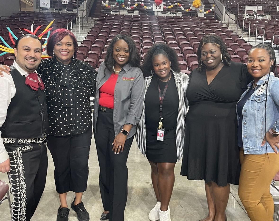 @AldineISD Convocation 2023 great accomplishment. Great start to the school! @drgoffney @adbustil @aldinefinearts @CarverHS_AISD @Only1sheleah @DrFavy @JVillarrealAISD @AldineChoice @RoshundaJK @songbyrdk @briannamccray94 #Aldineconnected #Aldinemariachiacero