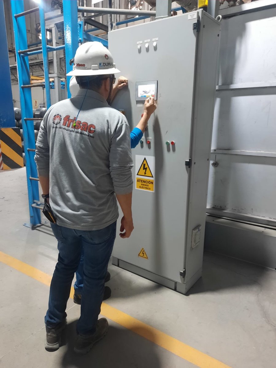 REFRACTFRISAC's tweet photo. Proyectos Frisac
Al servicio de la industria nacional https://t.co/XWqZIbuImy