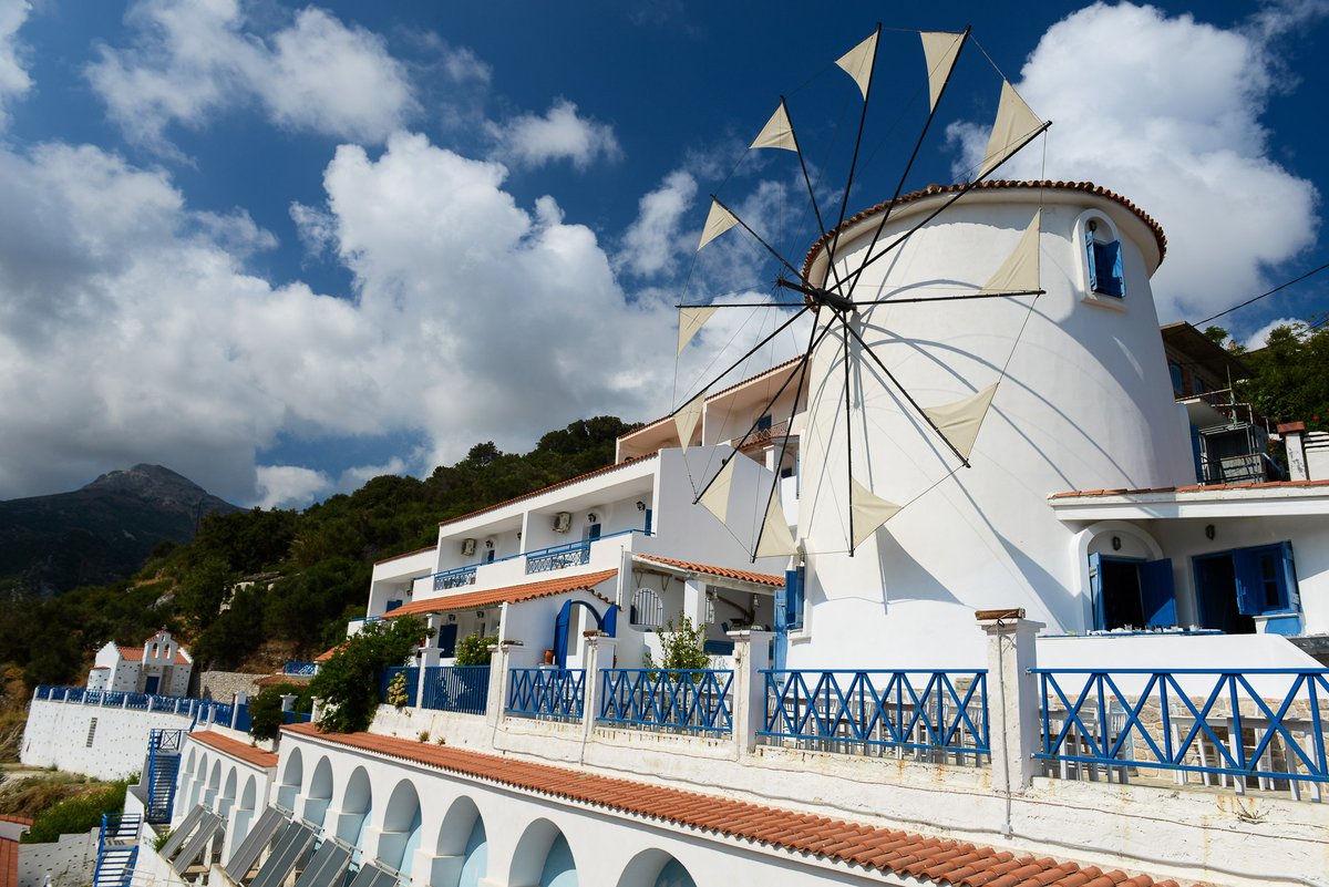 Pfeffer_Blog's tweet photo. #Ikaria gilt als #Griechenland-#Geheimtipp und betört uns mit schönen Stränden, pittoresken Bergdörfern sowie viel Natur. In einem neuen #Reisebericht fassen wir eine Woche #Urlaub zusammen: https://t.co/LOrrxzxyWy

@visitikaria #woderpfefferwaechst https://t.co/o0gNVRgK4l