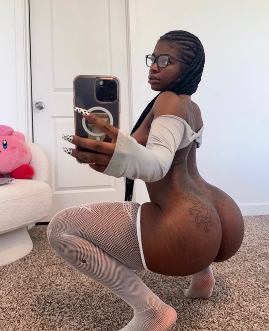 hii 🤓 https://t.co/BnTPCoPMZe
