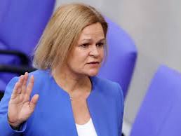 Innenministerin Nancy Faeser (PARODIE) tweet media