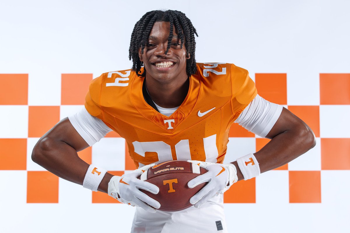 One of them ones 💎 #Year1 @Vol_Football #GBO #GoVols