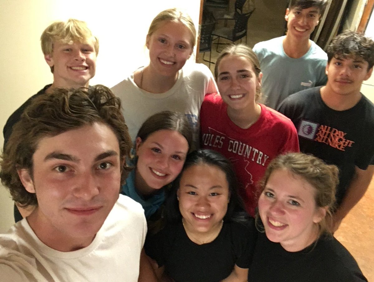 summitacademye1's tweet photo. SCA Class of '24 on Mission! "As each has received a gift, use it to serve one another, as good stewards of God's varied grace.” 1 Peter 4:10. The SCA Senior Class of '24 continue serving and leading in the Nashville area. #scaonmission #scaseniors24 #scatradition https://t.co/O6djGJkrXr