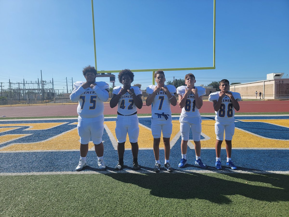 Freshman year incoming 

<a href="/DKMOne3/">Deral Miller</a> <a href="/ClemensBuffsFB/">Clemens Football</a> <a href="/Coach_Lyda1/">Logan Lyda</a> @ClgAthletePrep <a href="/CoachPowledge/">Matthew Powledge</a> <a href="/BDammone/">Along The Wire</a> <a href="/LL7NV/">College Recruiter</a> <a href="/TopPreps/">SPORTS NEWS, VIDEOS, GRAPHICS, EXPOSURE & MORE</a> <a href="/satxhsfb/">SATXHSFB</a> <a href="/PatMcAfeeShow/">Pat McAfee</a> <a href="/CoachBennettUIW/">Coach Sam Bennett</a> <a href="/CoachBSherrod/">Coach Brad Sherrod</a> <a href="/210Breds/">SAThoroughbreds</a> <a href="/CoachShalala/">Jon Sebastian Shalala</a> <a href="/CoachPowledge/">Matthew Powledge</a> <a href="/BnanceTTU/">🥷 Brian Nance 🌵</a> <a href="/mtorressports/">Max Torres</a>