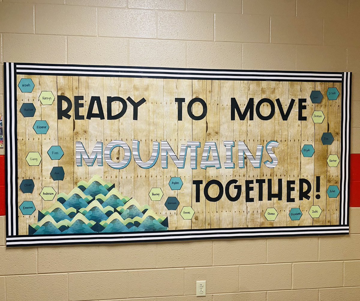 tayloragnewK's tweet photo. Open House Year 6! New school, new room, and new kiddos to love on. We will move mountains this year! 💙⛰️
#AESpride https://t.co/MLzI4B5vNF