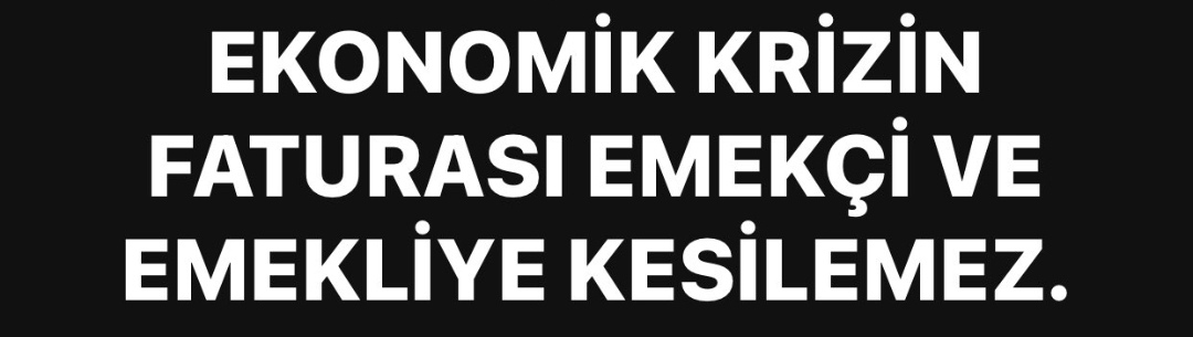 Haziran'da yemin edip göreve başlayan ve bir ay sonra 3 aylığına tatile giren milletvekillerimiz.. Tatil boyunca bir vekil toplam 220 bin lira.. Emekli vekiller ise 420 bin lira maaş alacak.. Mehmet şimşek emekliler Resmi Gazete'de #ZamGeldi #ekonomi #AliErbaş #dolar #sigara