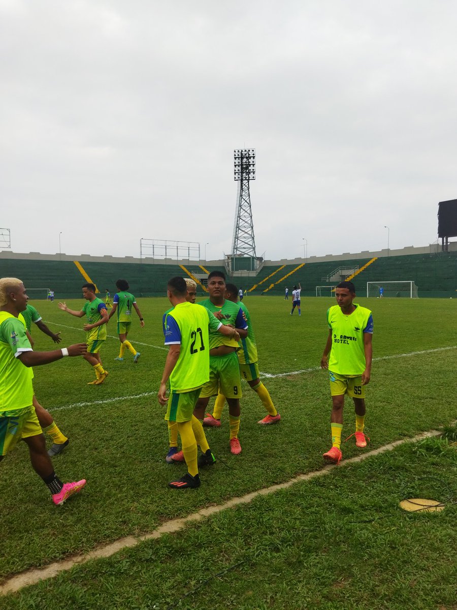 AFNLosRios's tweet photo. 40' Gool de Napoli! ⏱️⚽
Copa @mushucrunacoac Ab. @LuisAlfonsoChan

#9 Elian Rodríguez.

San Camilo 0🆚1 Club Napoli
Estadio 7 de Octubre, Quevedo ⚽🏟️

#eddusport
#AscensoEcuador
@Segunda_Ec
@FEFecuador https://t.co/hwi0dkcmr5