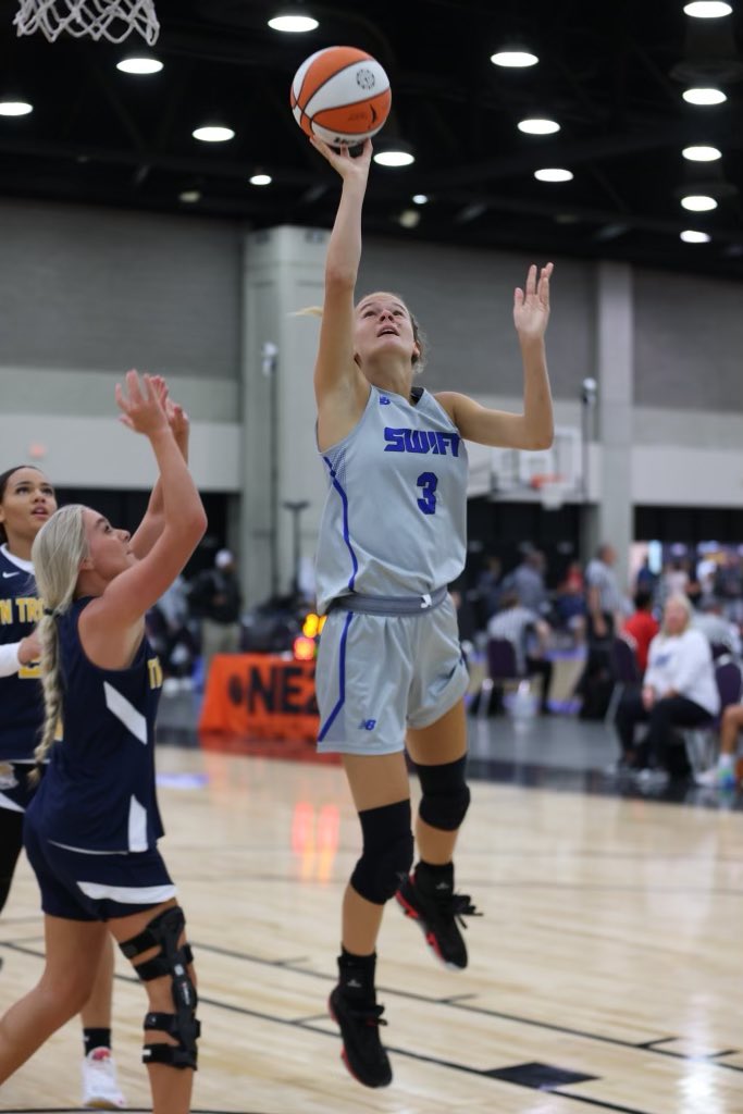 Amber Mathurin ™️ tweet media