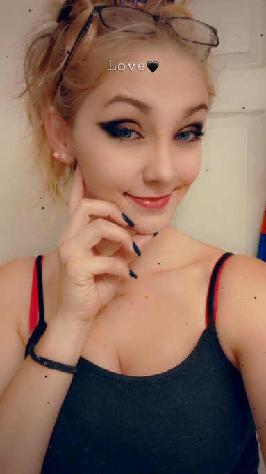 Going shopping, wanna join? 💋 #findomgoddess  #findom #blonde #foxy #blueeyes https://t.co/40pg7yVdB<a href="/tag/findomgoddess"class="tags">#findomgoddess</a><a href="/tag/blueeyes"class="tags"><span>#blueeyes</span></a><a href="/tag/blonde"class="tags"><span>#blonde</span></a><a href="/tag/foxy"class="tags"><span>#foxy</span></a><a href="/tag/findom"class="tags"><span>#findom</span></a>