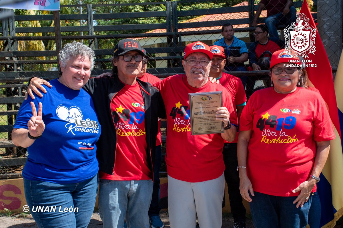 unanleon's tweet photo. Comunidad Universitaria de La  Bicentenaria UNAN-León a través del SIPROES participó del Primer Torneo de Sofball, en saludo al 44 Aniversario de la Revolución Popular Sandinista y dedicado al maestro Ricardo Espinoza Monterrey. https://t.co/U0EnaEmRW5