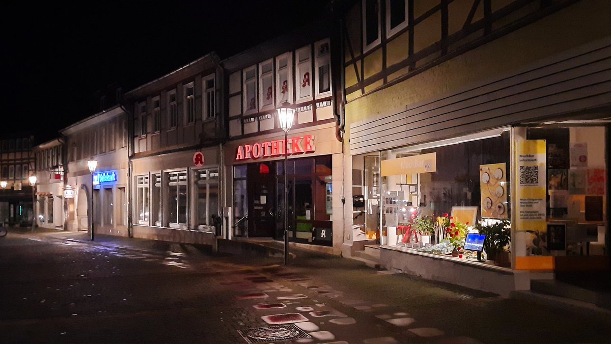 C_M_Kaiser's tweet photo. #MachBar am späten Abend . . . #KönigslutterAmElm https://t.co/G4026qJ5hq