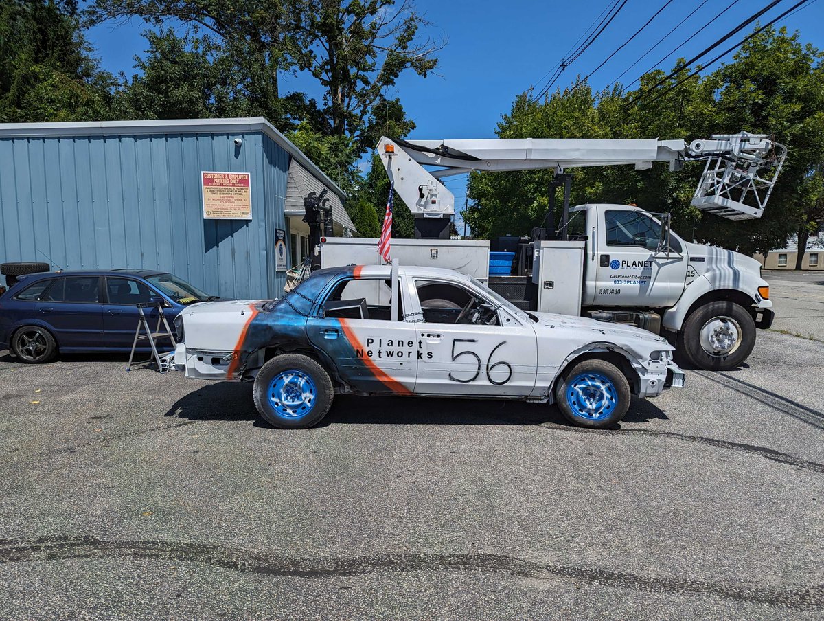 planet_networks's tweet image. 📣 Join us at the New Jersey State Fair: Sussex County Horse &amp;amp;  Farm Show on Sunday, August 6th at 7:30pm for an adrenaline-pumping Demolition Derby! 🚗💨 Get ready to witness our very own Planet Networks car unleash its power and thrill the crowd. 
#DemolitionDerby #NJStateFair