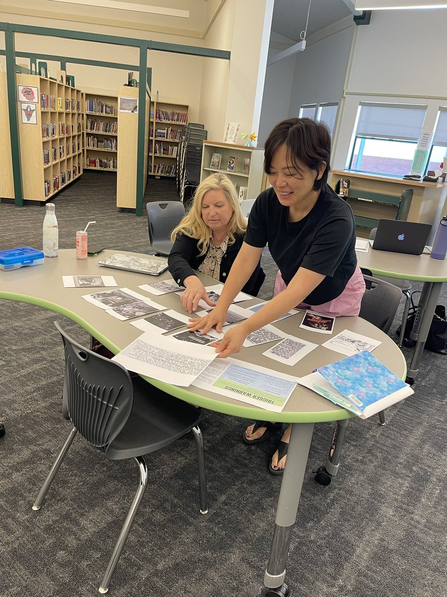 LucyKirchh's tweet photo. It’s been awesome to support @SRVUSD1 K-5 teachers with @FPActionCivics this week with implementing #HistorySocialScience framework shifts with content, literacy, inquiry, and citizenship! #CaliforniaFoundationForHistoryEducation #CFHE https://t.co/9uNwn3jI3p