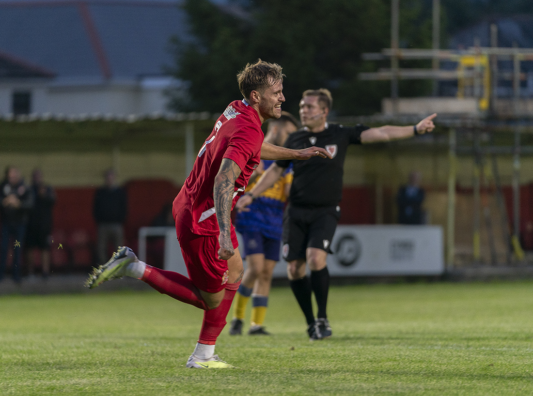 ActionTog4ever's tweet photo. FT:- @bflafc 3-1 @LlantwitMajorFC _ #NathanielMGCup _ 2nd Rnd _ MOTM  @TylerBrock10 brace in 2mins sees them through to the next round. https://t.co/HF5nlX1fqU