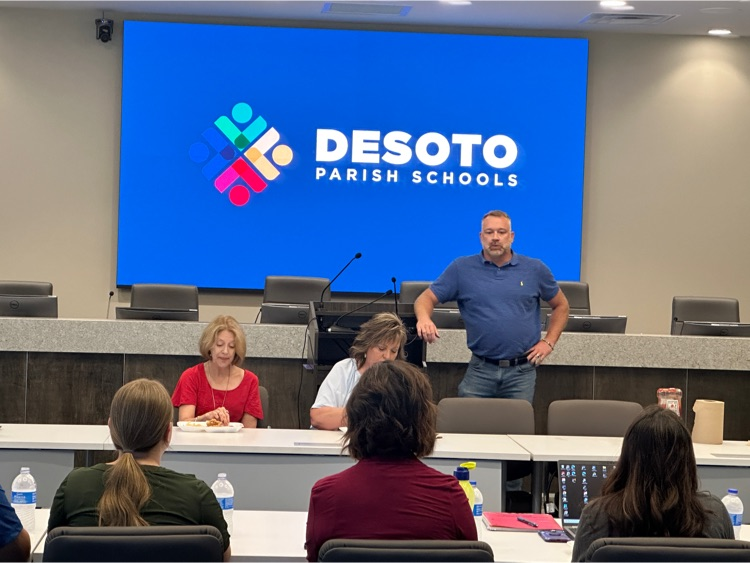 DesotoParish's tweet photo. Our CTE teachers learned about careers in the transportation industry and some of the skillsets his company and others in the industry from Mr. Coday Johnston of RLC Oilfield Services LLC. Thank you for helping our students as part of #FindYourWayFriday! #DeSotoStrong https://t.co/tpF6f3CJj4