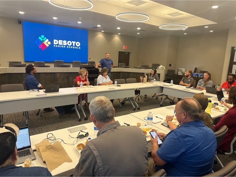 DesotoParish's tweet photo. Our CTE teachers learned about careers in the transportation industry and some of the skillsets his company and others in the industry from Mr. Coday Johnston of RLC Oilfield Services LLC. Thank you for helping our students as part of #FindYourWayFriday! #DeSotoStrong https://t.co/tpF6f3CJj4