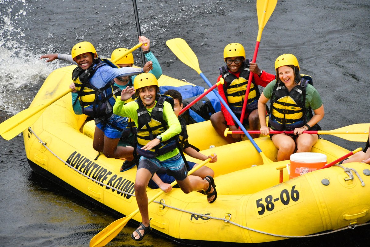 AdvBoundMaine's tweet image. Enjoy a family adventure on the Kennebec to wrap up your summer! 🌊
adv-bound.com/kennebec-river…

 #kennebecriver #whitewaterrafting #exploremaine #maine #visitmaine