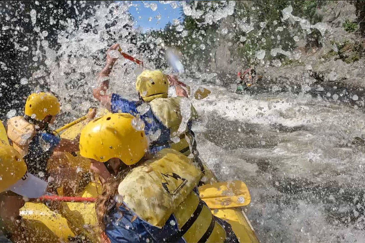 AdvBoundMaine's tweet image. Enjoy a family adventure on the Kennebec to wrap up your summer! 🌊
adv-bound.com/kennebec-river…

 #kennebecriver #whitewaterrafting #exploremaine #maine #visitmaine