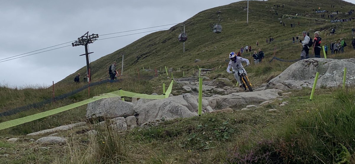 cycle_wise's tweet photo. Bloody fab day ⁦@CyclingWorlds⁩ at FtBill. Great vibe at qualifying watching ⁦@ois_ocallaghan⁩ making it look easy. All to play for tomorrow. #cyclewise #bikes #goodtimes #worldchamp #roadtrip #worknotwork https://t.co/0EX8KWNi9a