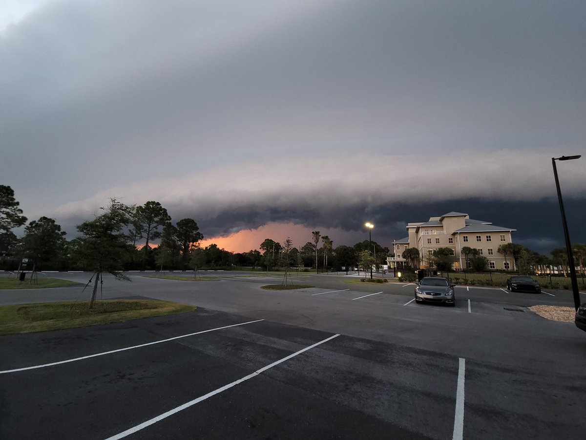 a3burney's tweet photo. Another beautiful sunset in PCB before the clouds rolled in... https://t.co/5bm5IJW9Pp