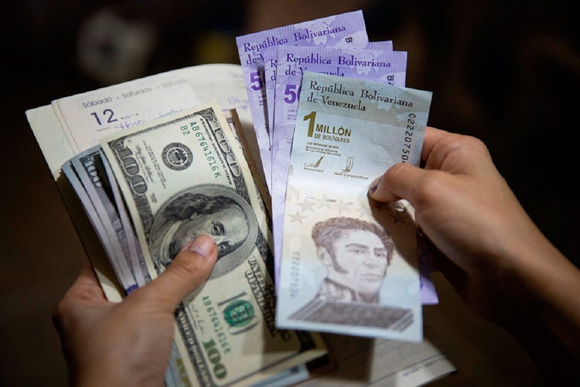 #3Ago Dólar oficial superó la barrera de los 30 bolívares