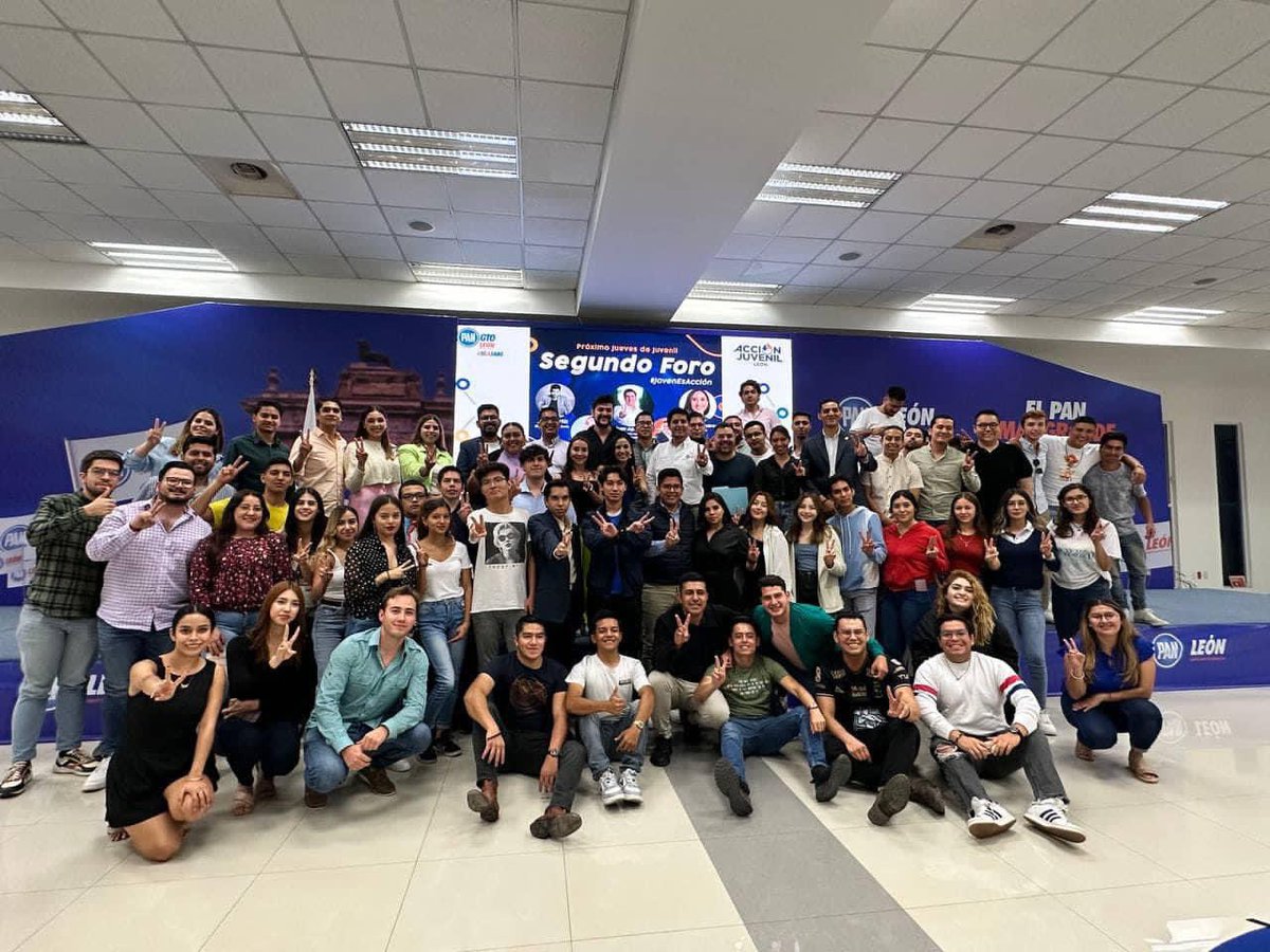 👋🏻Siempre es un gusto poder aportar en temas y perspectivas empresariales para las y los jóvenes. Gracias <a href="/_Diego_Aguilera/">Diego Aguilera</a> por la invitación al foro de <a href="/AJuvenilLeon/">Acción Juvenil León</a>