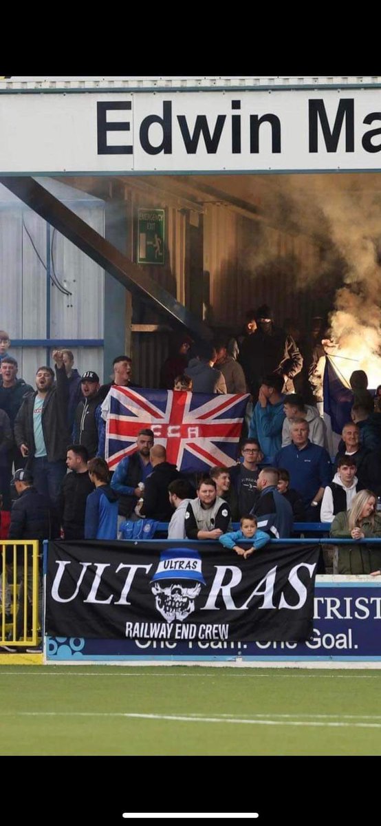 UlsterUltras's tweet photo. CCA/REC pyro at the derby vs Ballymena https://t.co/OewZRluonB
