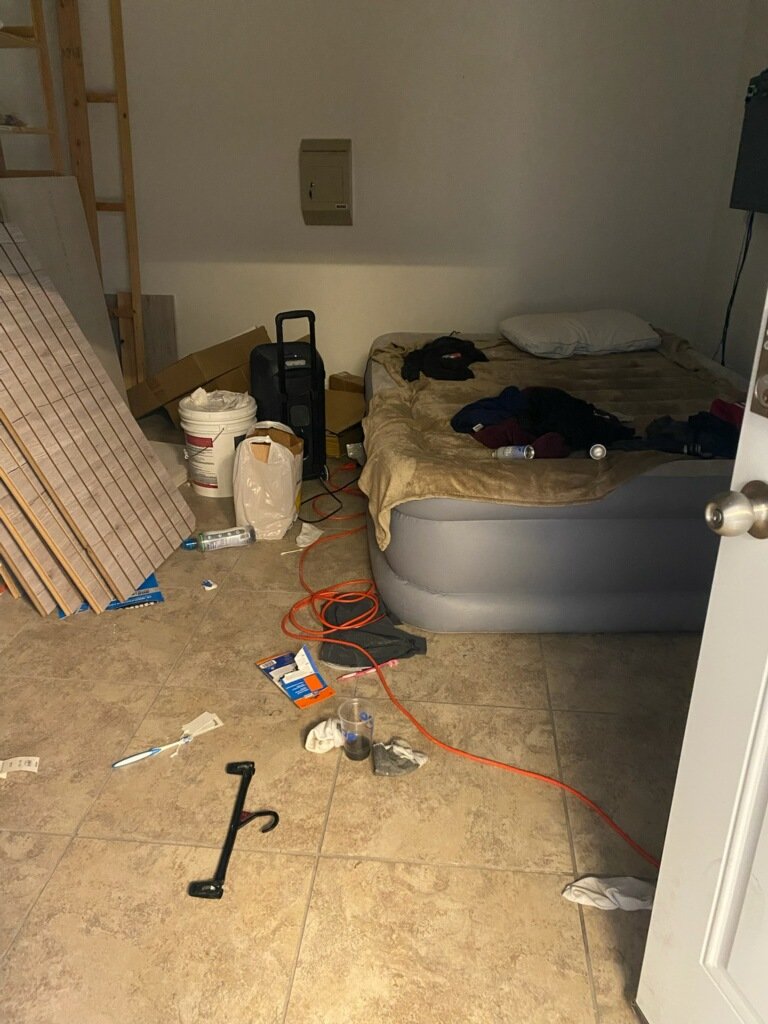 eStomes's tweet image. Are all smoke shops this bad?

During build-out, they hired a contractor that stayed in the unit on an air mattress who clearly was smoking crack!