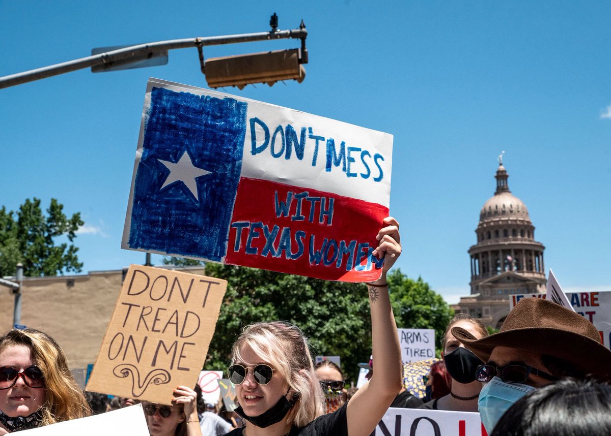 PopCrave's tweet photo. A Texas judge has ruled that the state’s abortion ban is too restrictive for women with serious pregnancy complications and exceptions must be allowed without doctors fearing the threat of criminal charges.

🔗: https://t.co/0LdLqOoDy3 https://t.co/PRoLNGb0Y9