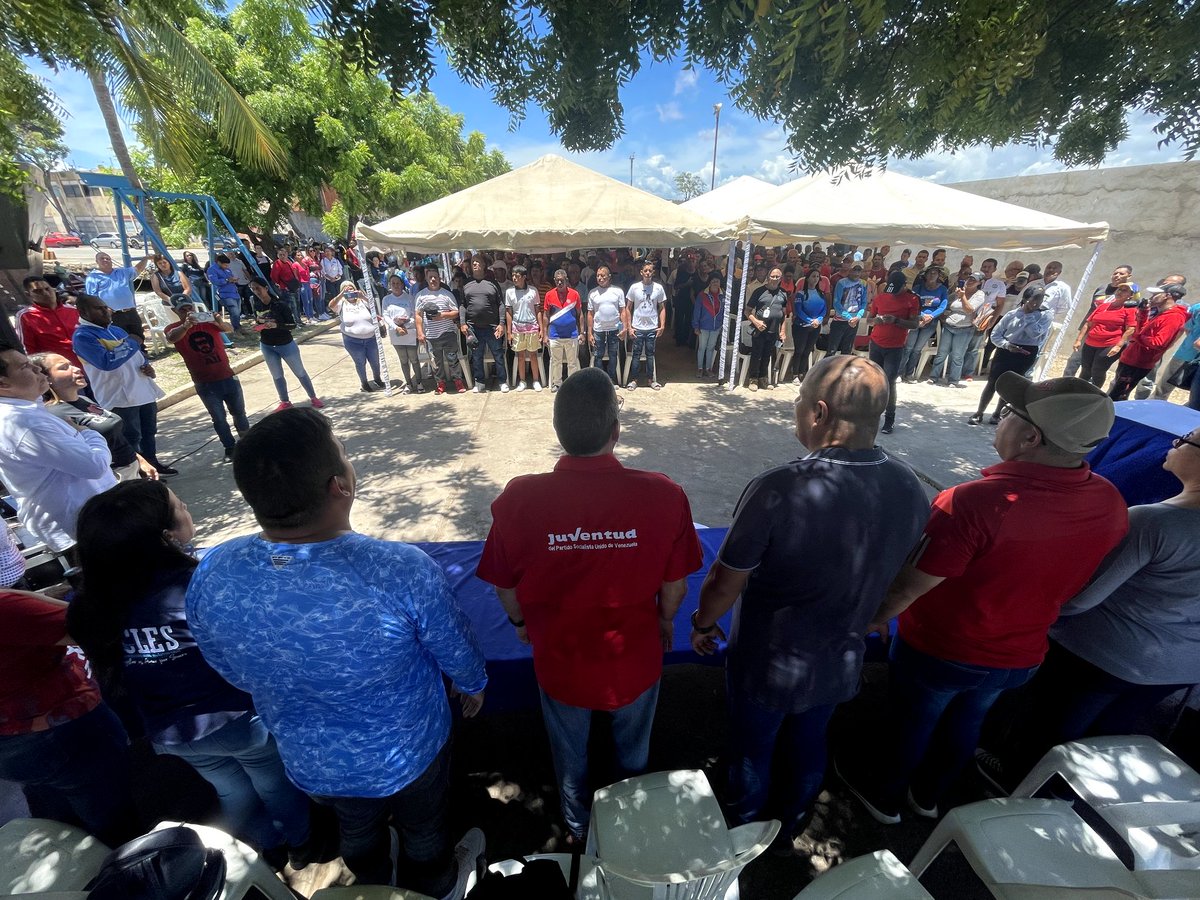 Minpescave2's tweet photo. El proceso constituyente para la Reforma a la Ley de Pesca y Acuicultura se desarrolló de manera masiva en Cumaná, edo Sucre, con el pueblo pescador, diputados @Asamblea_Ven y el ministro @Jcloyo. Con las bases se construye el nuevo ordenamiento pesquero.
#MaduroInvencible https://t.co/vNDUTV4UhM