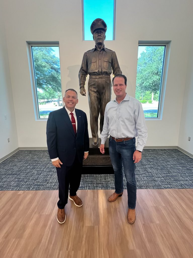 Thanks for coming to @HPUTX today Congressman Pfluger. I enjoyed giving you a sneak peak of the Douglas MacArthur Academy of Freedom, set to open in just a couple of weeks. @RepPfluger