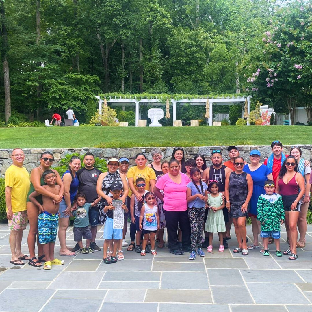 FamilyPlaceDC's tweet image. Sunshine, splashes, and smiles, all thanks to Roy Kaufmann, an amazing TFP donor and supporter who generously invited us for a pool party at his house! ☀️🏊‍♂️ Splashing into the day with gratitude and good vibes! 🌟#Grateful #PoolPartyFun #TheFamilyPlaceDc #Servingimmigrantfamilies
