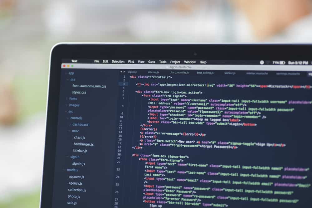 LawPracticeCLE's tweet photo. Open-source software has changed the game. Hear from expert Michael Overly on August 7th to learn about open source's history, advantages, and risks and how your business can benefit from using or licensing it. 

📍https://t.co/0J74z6PHwc https://t.co/G7OdsZGFSG