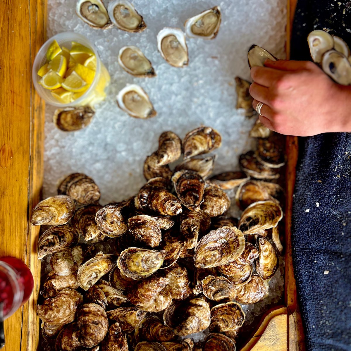 PEI International Shellfish Festival (@pei_shellfish) on Twitter photo 🦪A shucking big thank you to our amazing oyster sponsor, <a href="/RPOysters/">Raspberry Point</a>
Celebrate FRI-YAY, treat yourself to a mouthwatering oyster delight!
🦞 The world's greatest shell-ebration of PEI shellfish, Sept. 14 -17, at the Charlottetown Event Grounds. store.peishellfish.com 🦪A shucking big thank you to our amazing oyster sponsor, <a href="/RPOysters/">Raspberry Point</a>
Celebrate FRI-YAY, treat yourself to a mouthwatering oyster delight!
🦞 The world's greatest shell-ebration of PEI shellfish, Sept. 14 -17, at the Charlottetown Event Grounds. store.peishellfish.com