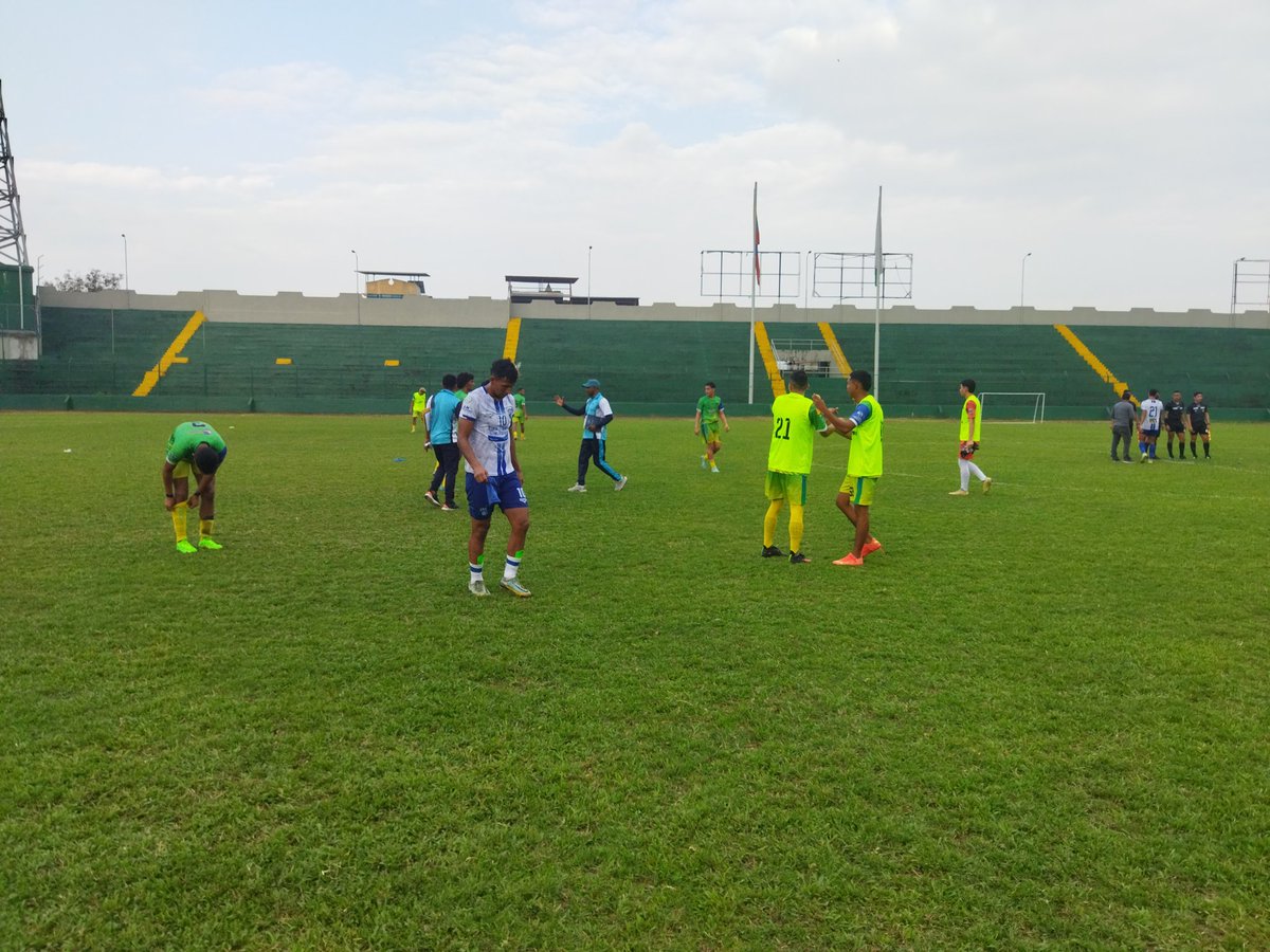 AFNLosRios's tweet photo. 90' + 6' Final del Partido!⏱️⚽
Copa @mushucrunacoac Ab. @LuisAlfonsoChan

San Camilo 0🆚1 Club Napoli
Estadio 7 de Octubre, Quevedo ⚽🏟️

#eddusport
#AscensoEcuador
@Segunda_Ec
@FEFecuador https://t.co/ilUKS3qEu4