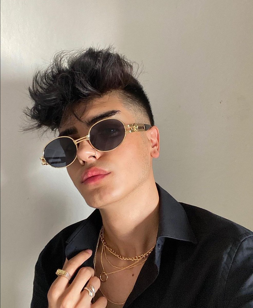 Pasifim yerim var aktif olgun erkekler yazsınlar tanışalımm😁
+90 506 049 46 59
#malatyapasif
#malatyagay