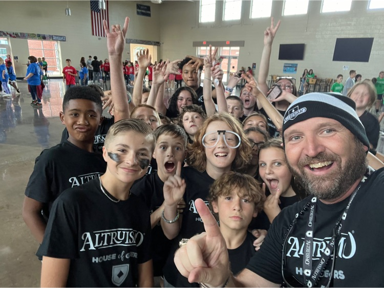 pmssparks's tweet photo. Back To School Dance 2023-24
#sparkpride #sparknation #sparkstrong
#pickensmiddleschool #pickensschools https://t.co/5sj256gStR
